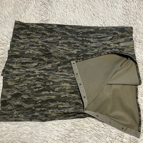 Lululemon Camo Vinyasa customizable scarf - Picture 3 of 5